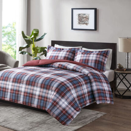 Madison Park Essentials Parkston 3M Scotchgard Down Alternative All Season Comforter Set in Red, King / Cal King MPE10-947