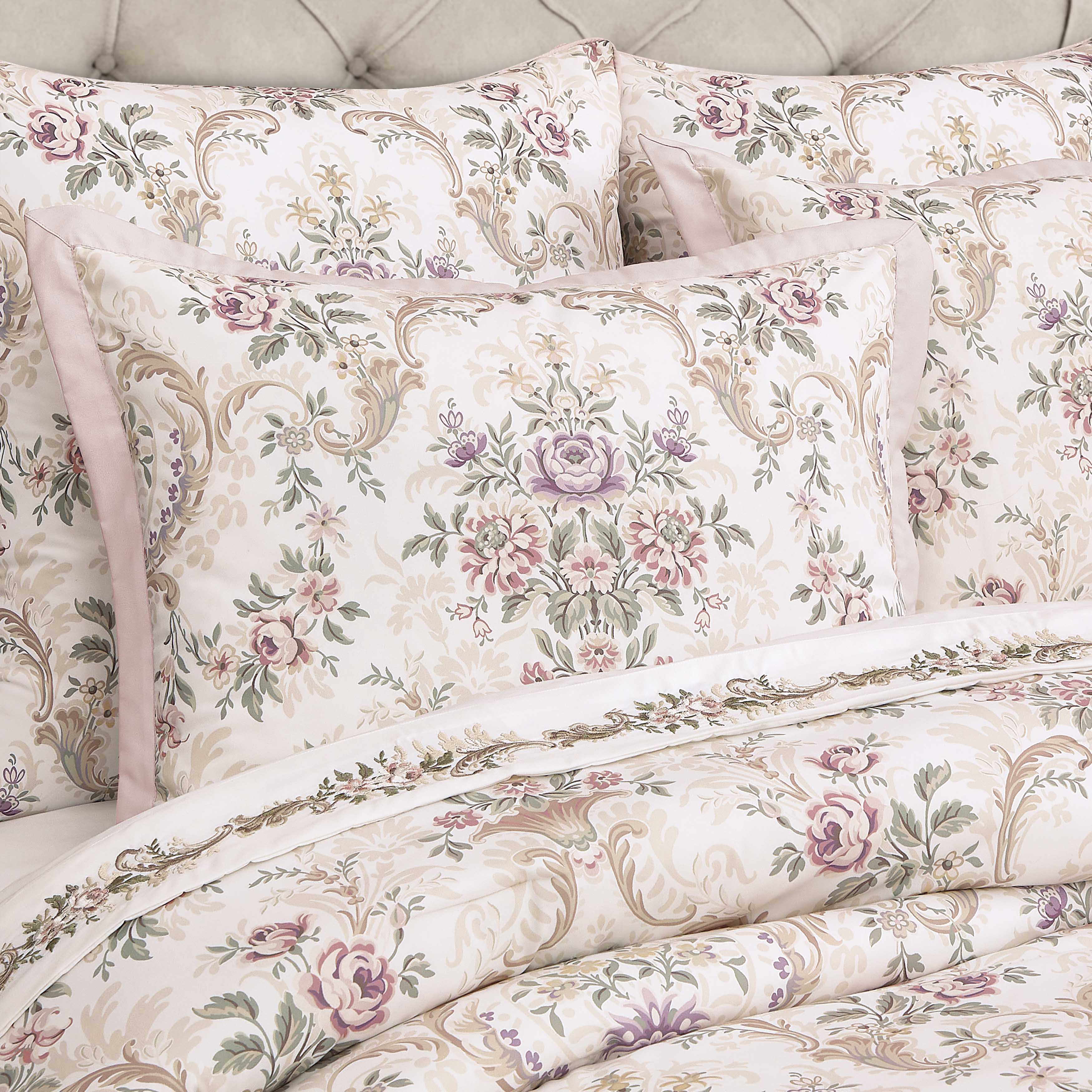 AvantGarden4PieceComforterSet-2