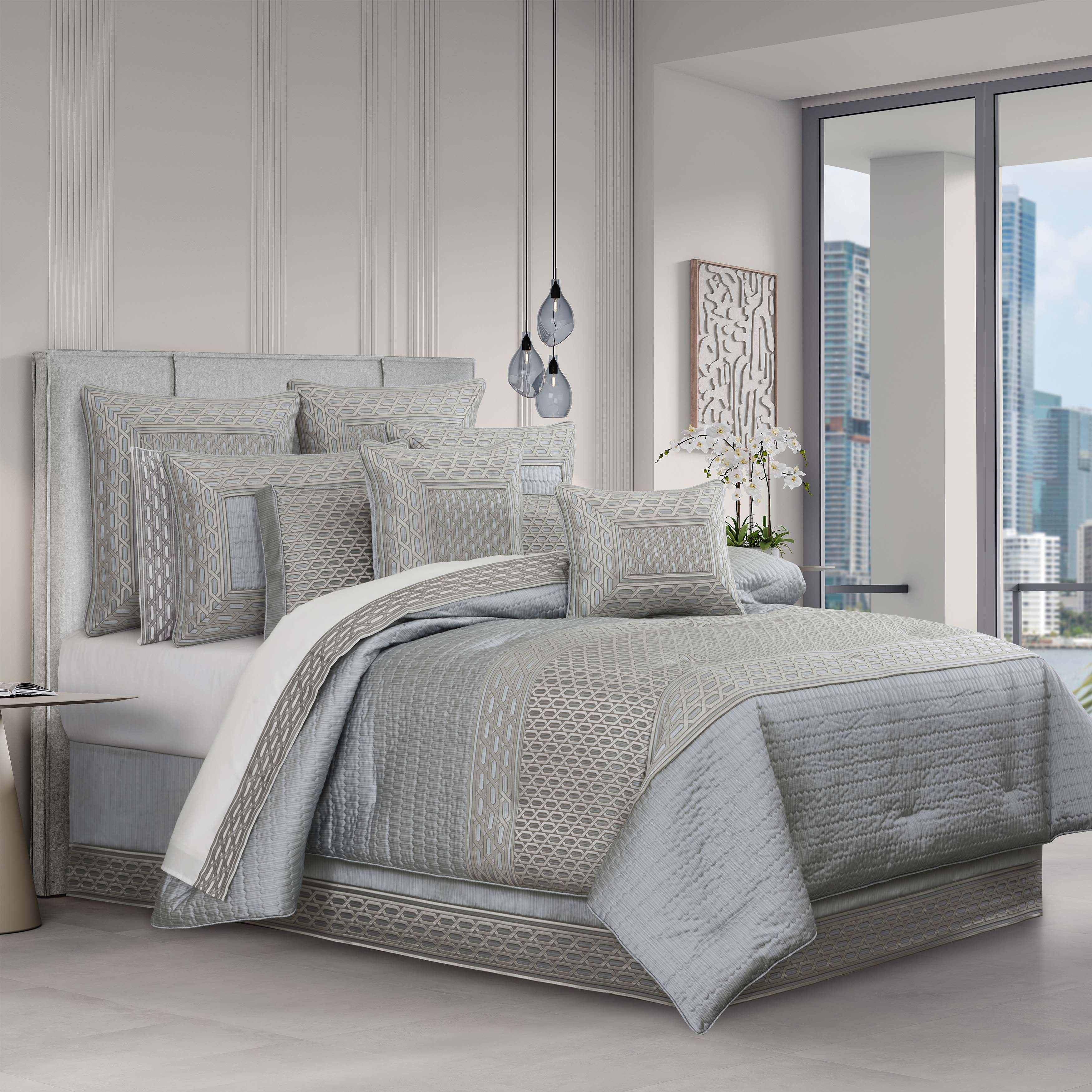 MetropolitanCloud4PieceComforterSet-1